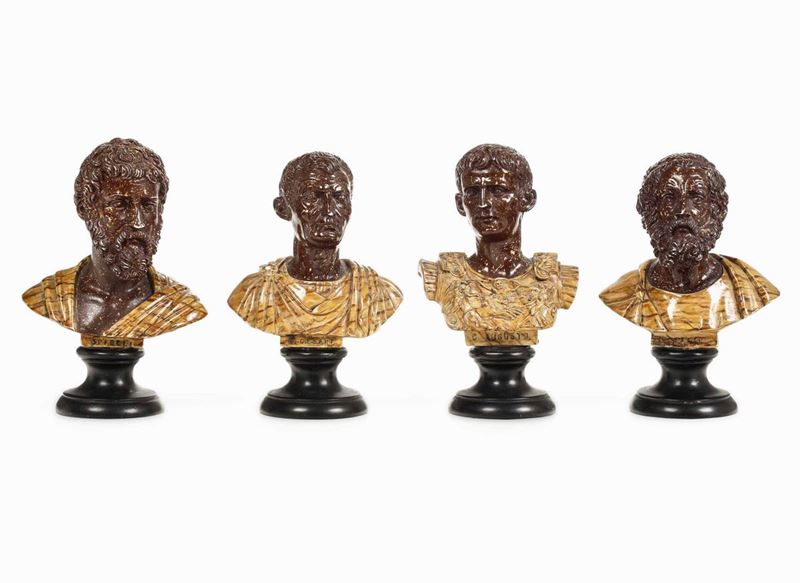 Quattro busti di poeti e imperatori. Resina dipinta. XX secolo  - Asta Dimore Italiane - Cambi Casa d'Aste