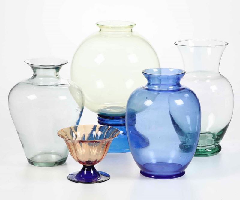 Lotto di cinque vasi in vetro di Murano a stampo  - Auction Antique January - Cambi  [..]