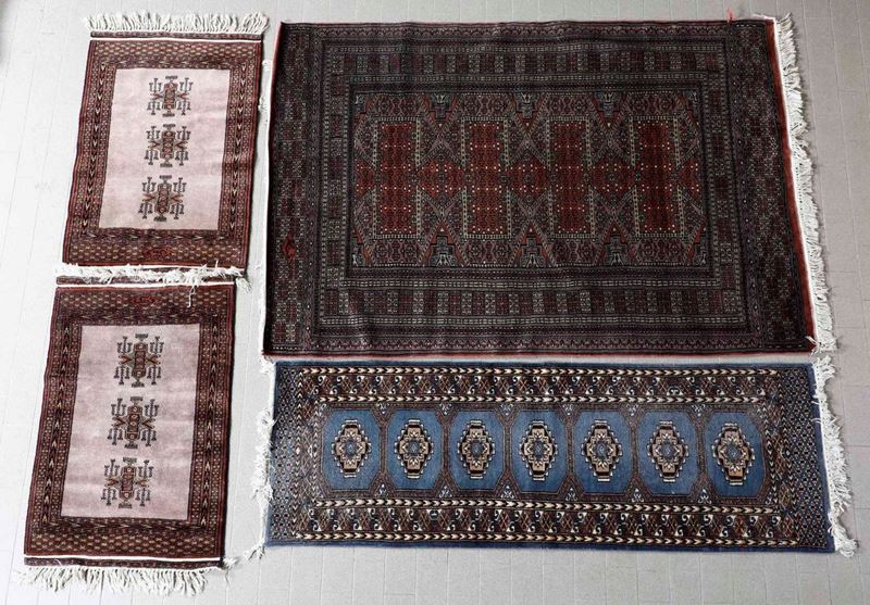 Lotto di tappeti Pakistan seconda metò XX secolo  - Auction Carpets | Cambi Time - Cambi Casa d'Aste