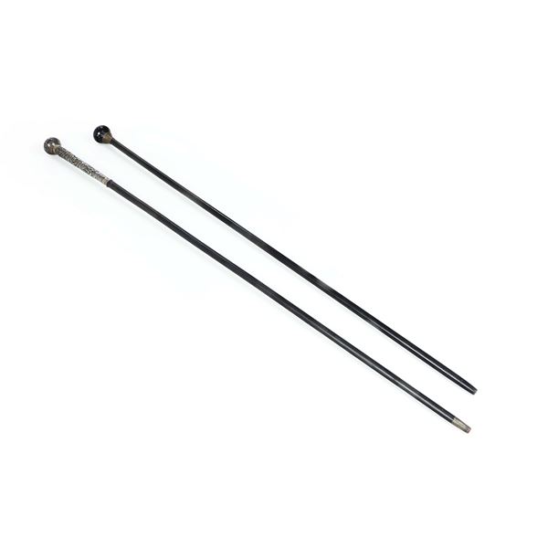 Lotto di due bastoni da passeggio