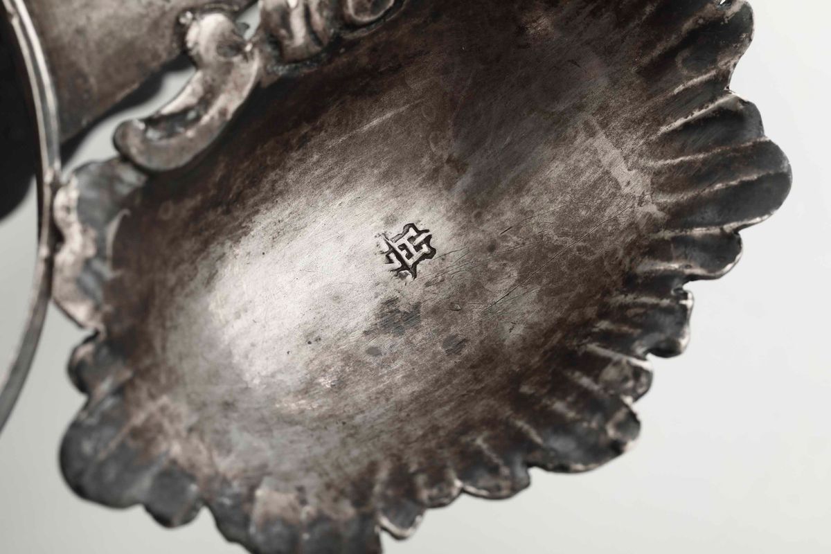 Oliera. Argento Fuso, Sbalzato e Cesellato. Genova Marchio della "torretta" per L'anno 1780