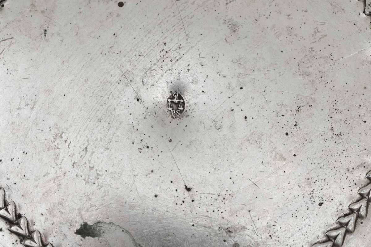 Sei Sottobicchieri e un Sottobottiglia. Argento Sbalzato, Traforato e Cesellato. Novara Primo Qua...