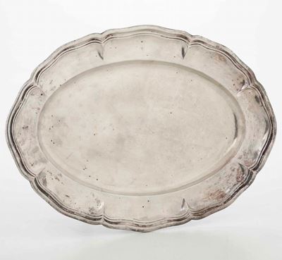 Vassoio. Argento Fuso e Sagomato. Argenteria Milanese del XX Secolo. Argentiere Miracoli