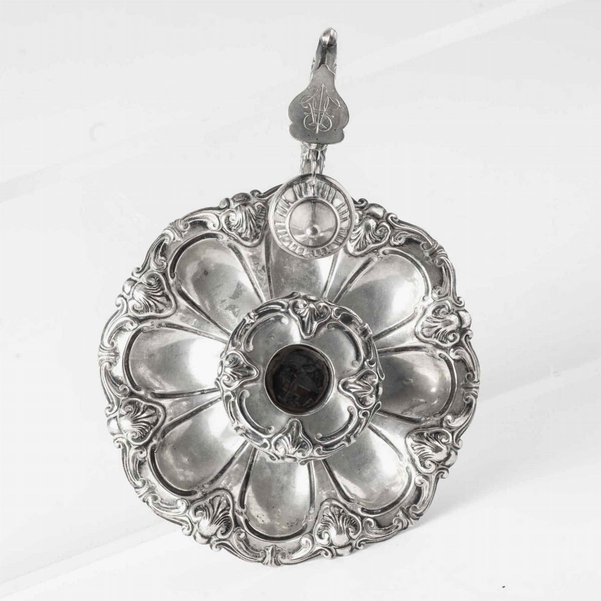 Bugia in Argento Fuso, Sbalzato e Cesellato. XIX-XX Secolo