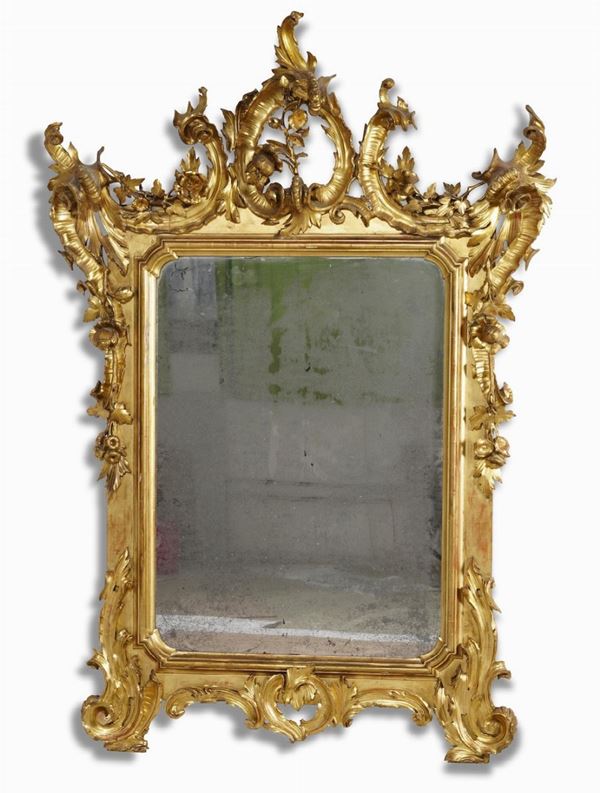 Grande specchiera in legno intagliato e dorato, fine XIX secolo