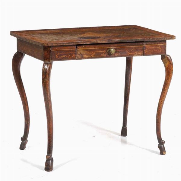 Tavolo in legno intarsiato. XVIII secolo