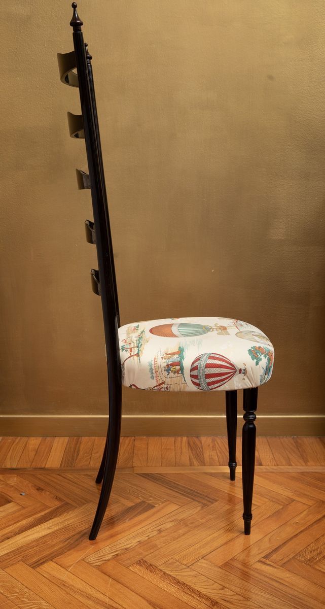 Coppia di Sedie Stile Chiavarine Rivestite con Tessuto Pierre Frey
