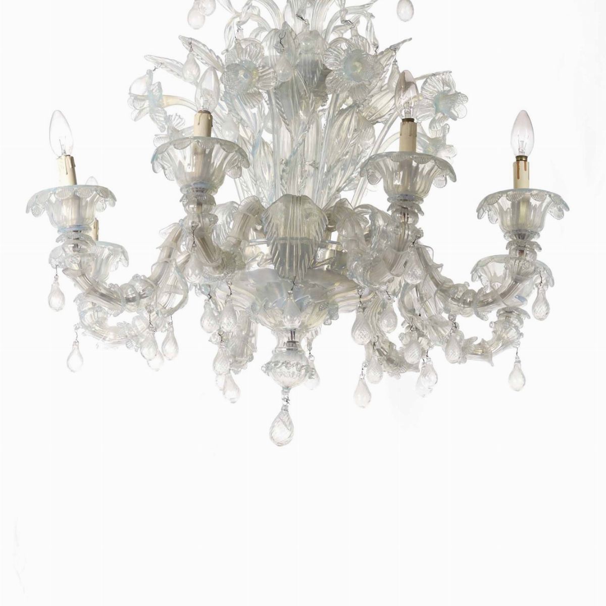 Coppia di Lampadari in Vetro di Murano Lattimo a Otto Luci e Tre Applique a Due Luci, XX Secolo