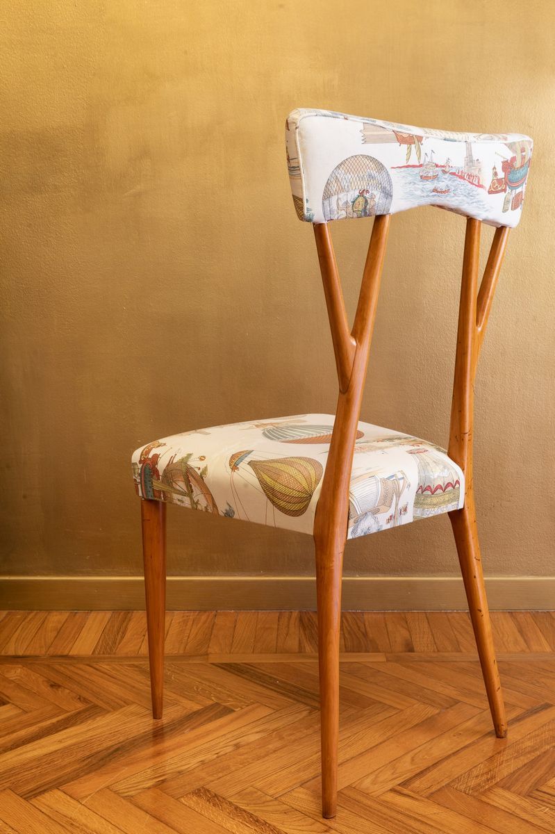 Due Sedie con Struttura in Legno e Rivestimenti in Tessuto Pierre Frey