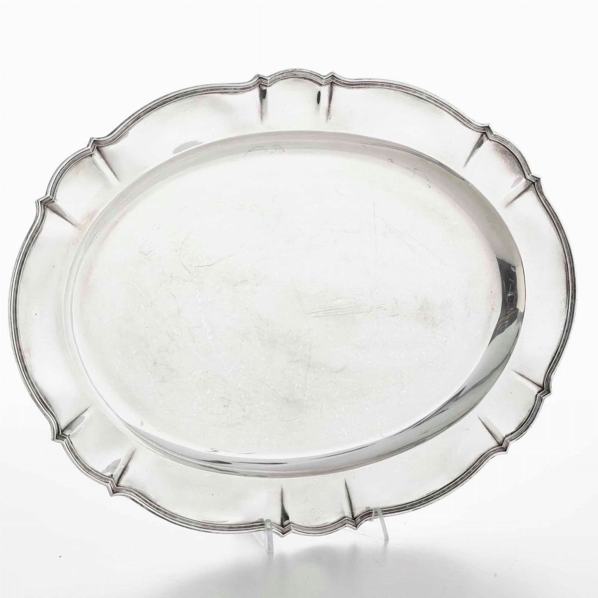 Due Vassoi in Argento e uno in Metallo Argentato. Varie Manifatture del XX Secolo66x43, 52x38, 55...