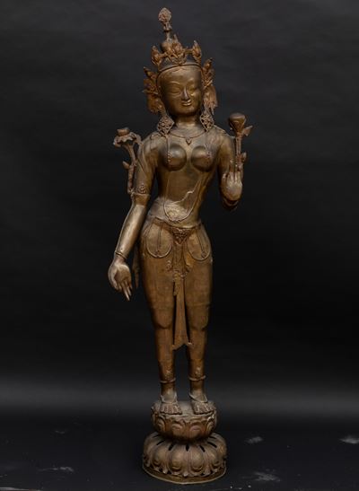 Grande Figura in Bronzo Raffigurante Amitaya Stante, Tibet, XX Secolo