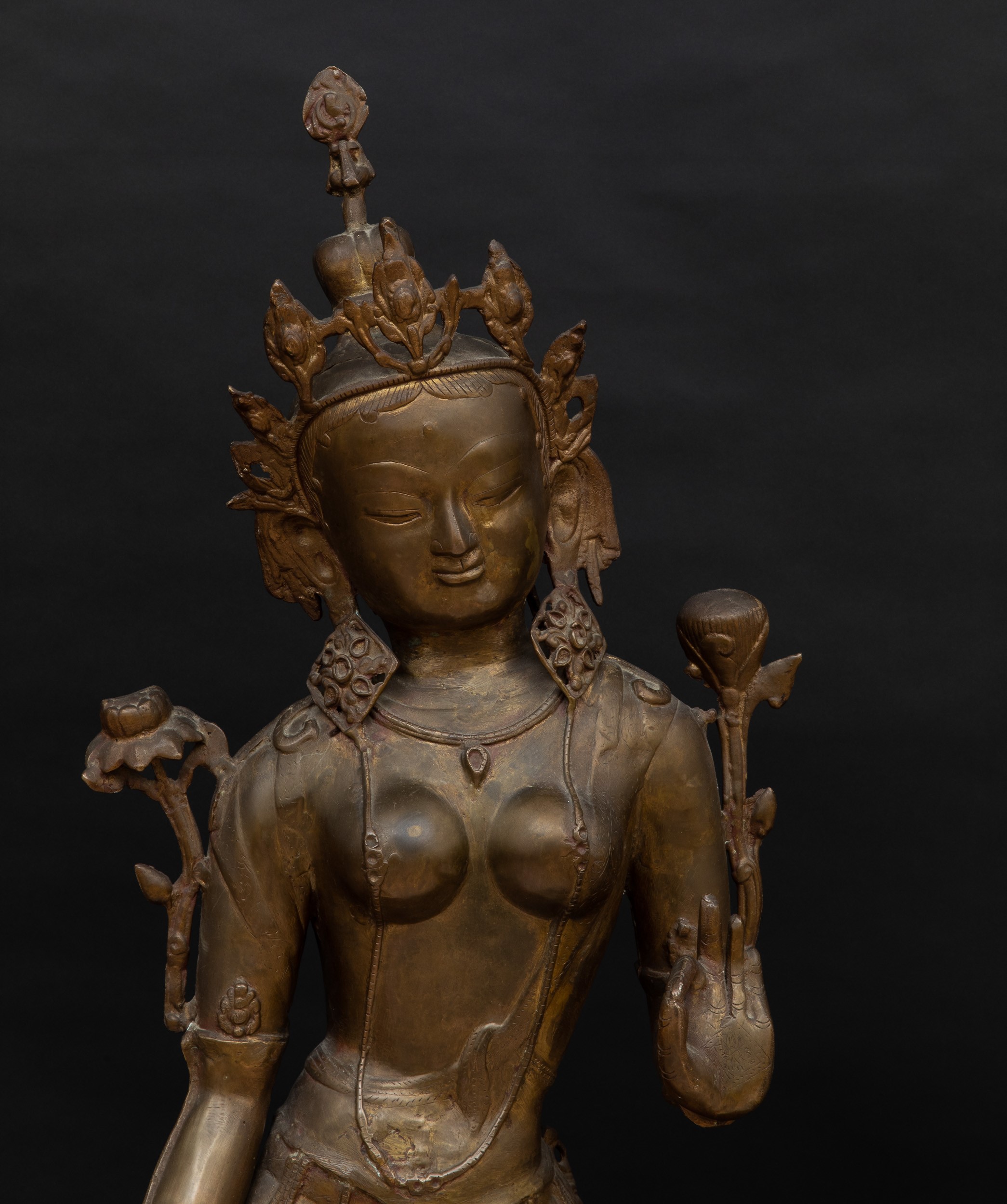 Grande Figura in Bronzo Raffigurante Amitaya Stante, Tibet, XX Secolo