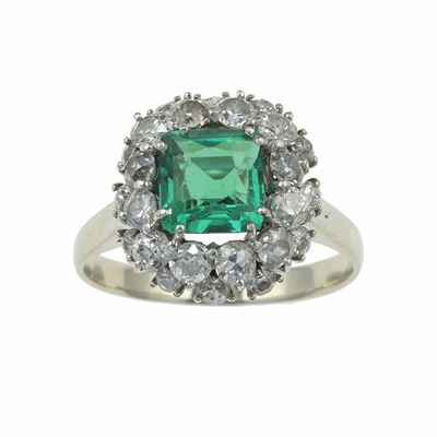 Anello in oro bianco 750/1000 con smeraldo colombiano, Gemmological Report R.A.G. Torino (ct 1,42...