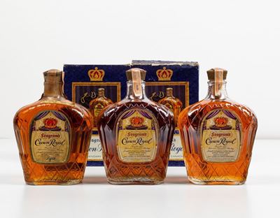 Seagram's, Crown Royal Fine De Luxe Blended Canadian Whisky