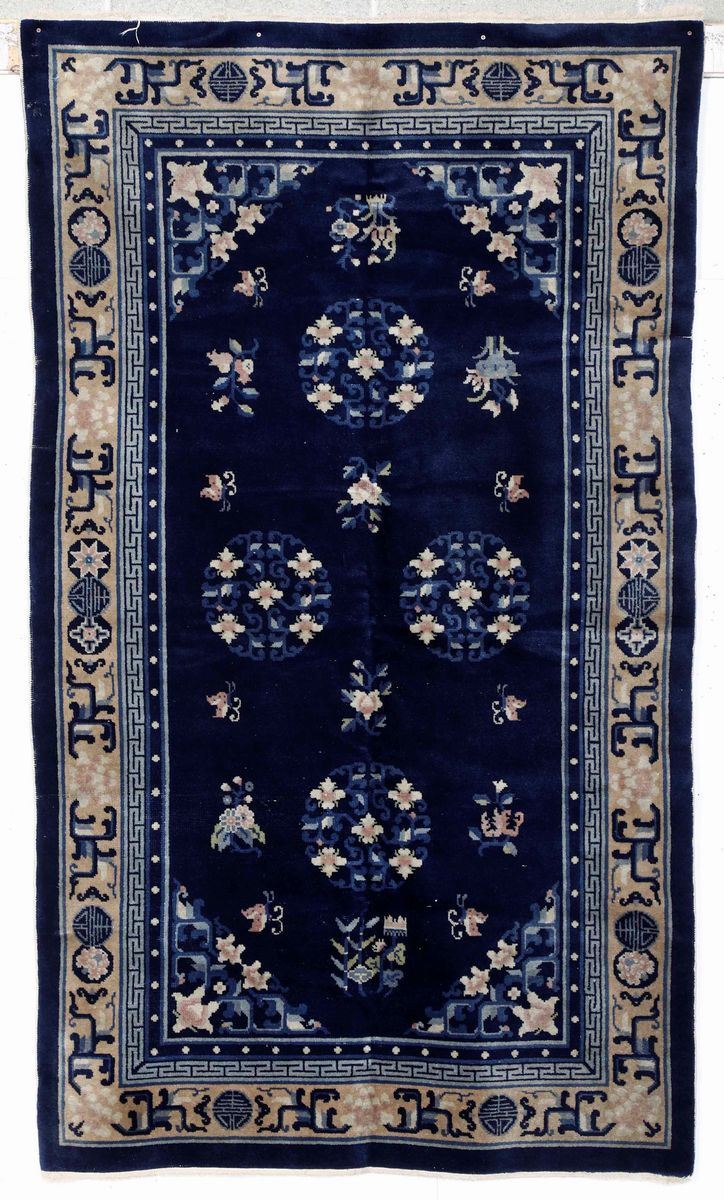 Tappeto Cina prima meta XX secolo  - Auction Carpets - Cambi Casa d'Aste