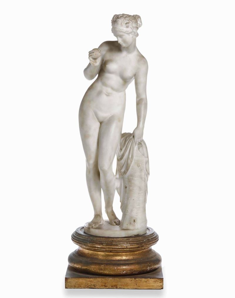 Afrodite. Marmo bianco. Arte neoclassica, Italia XVIII-XIX secolo  - Asta Scultura e Oggetti d'Arte - Cambi Casa d'Aste