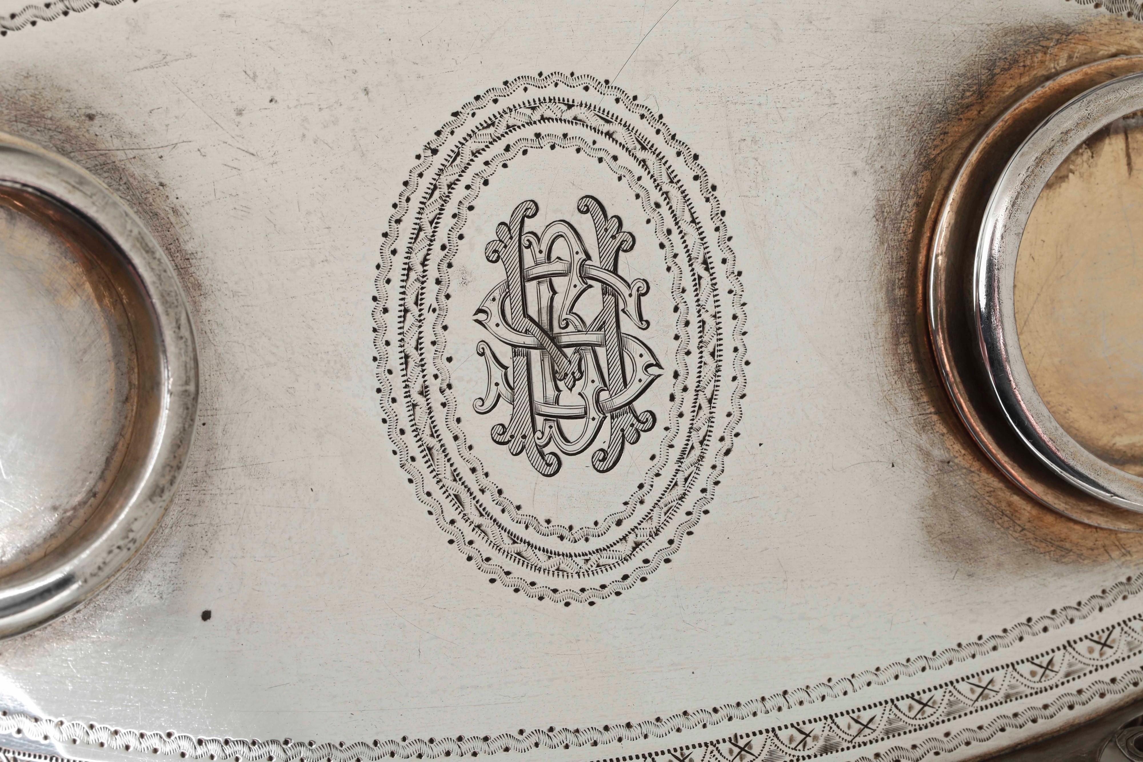 Calamaio. Argento Fuso e Traforato. Boccette Globulari in Vetro Molato. Londra 1826. Argentiere R...