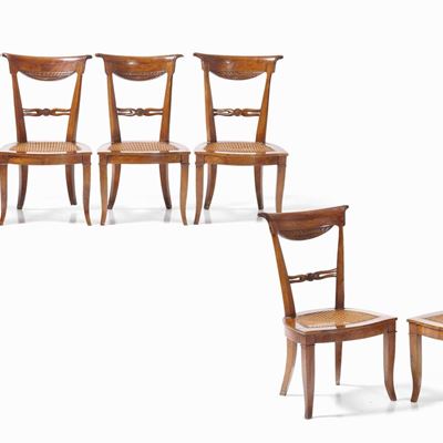 Sei Sedie in Legno Intagliato. XIX Secolo