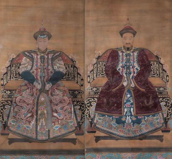 Coppia di grandi dipinti su seta raffiguranti Imperatore e Imperatrice, Cina, Dinastia Qing, epoca Qianlong (1736-1796)