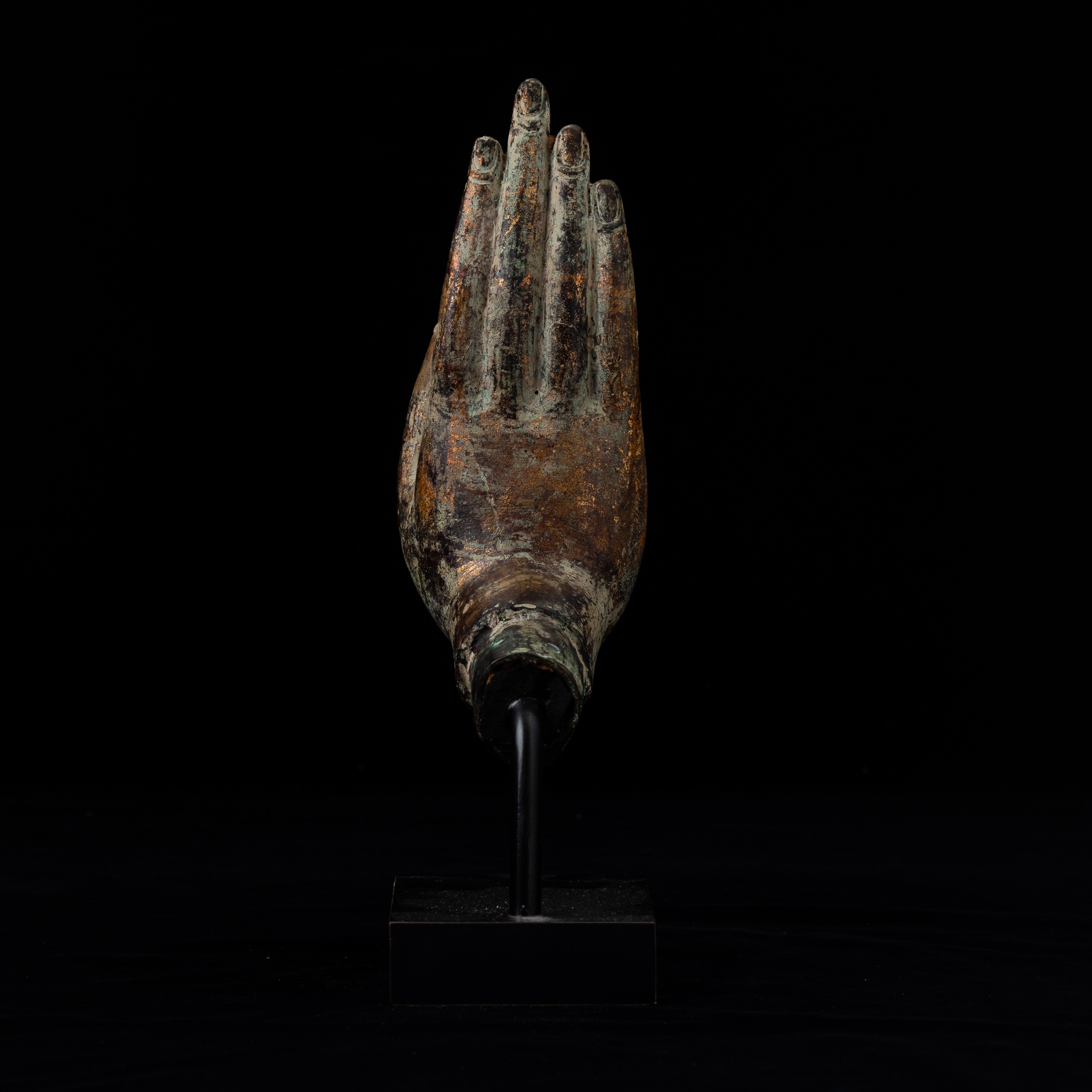 Mano benedicente, bronzo con tracce di doratura, Thailandia, XVIII secolo