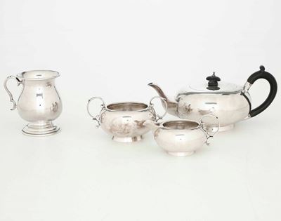 Servizio da Tè in Argento Sterling. Tre Pezzi Inghilterra Marchio della Città di Londra, Lattiera...