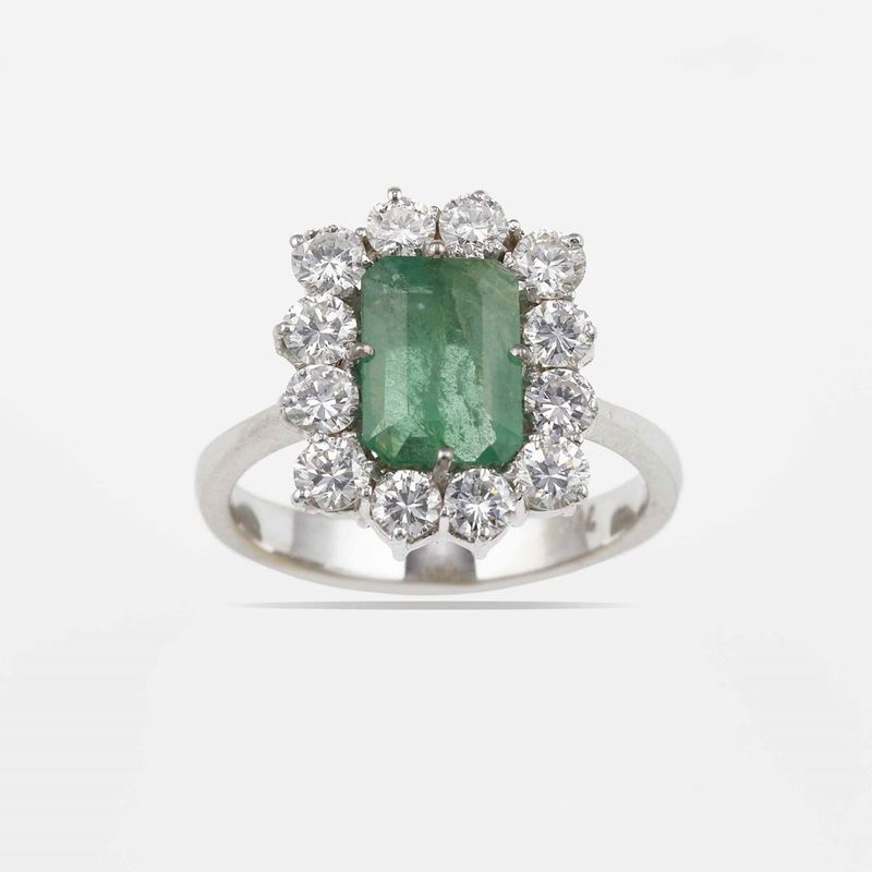 Anello con smeraldo Africa di ct 2.30 circa e diamanti taglio a brillante per ct 1.00 circa  - Asta Gioielli | Cambi Time - Cambi Casa d'Aste