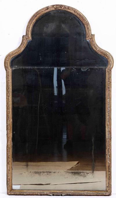 Specchiera in Legno Intagliato e Dorato. Veneto XVIII Secolo