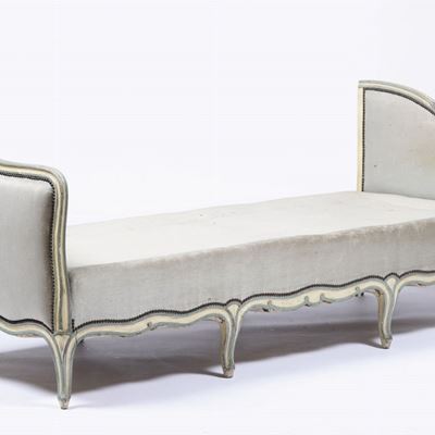 Dormeuse in Legno Laccato. XIX Secolo