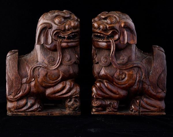 Coppia di Cani di Pho scolpiti in legno, Cina, Dinastia Qing, XIX secolo