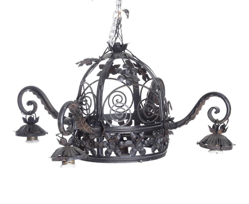 Lampadario a quattro luci in metallo. XX secolo  - Auction Antique - Cambi Casa d'Aste