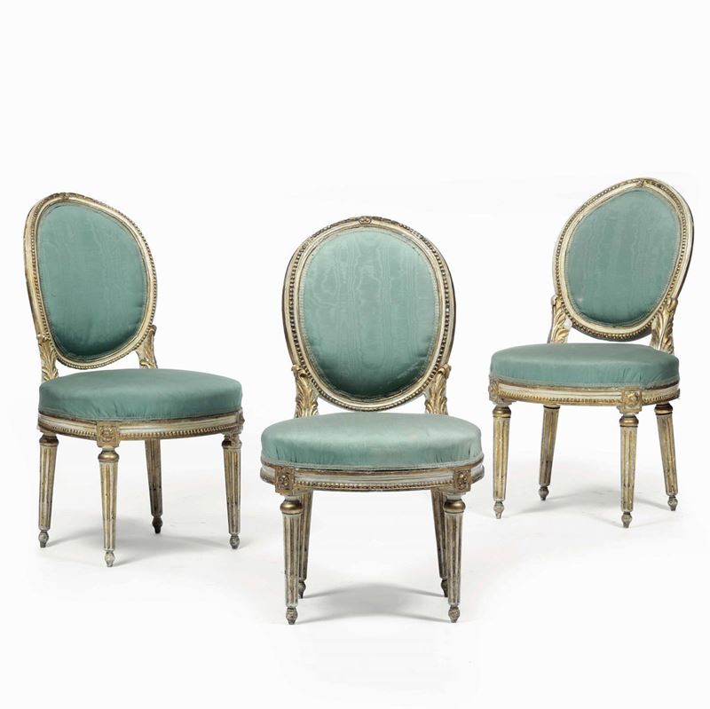 Tre sedie in legno intagliato e laccato. Seconda metà XVIII secolo  - Auction Italian Mansions - Cambi Casa d'Aste