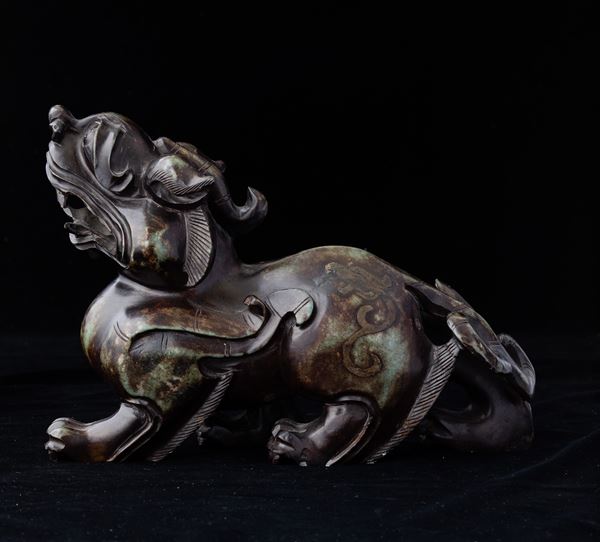 Figura di leone scolpita in giada, Cina, XX secolo