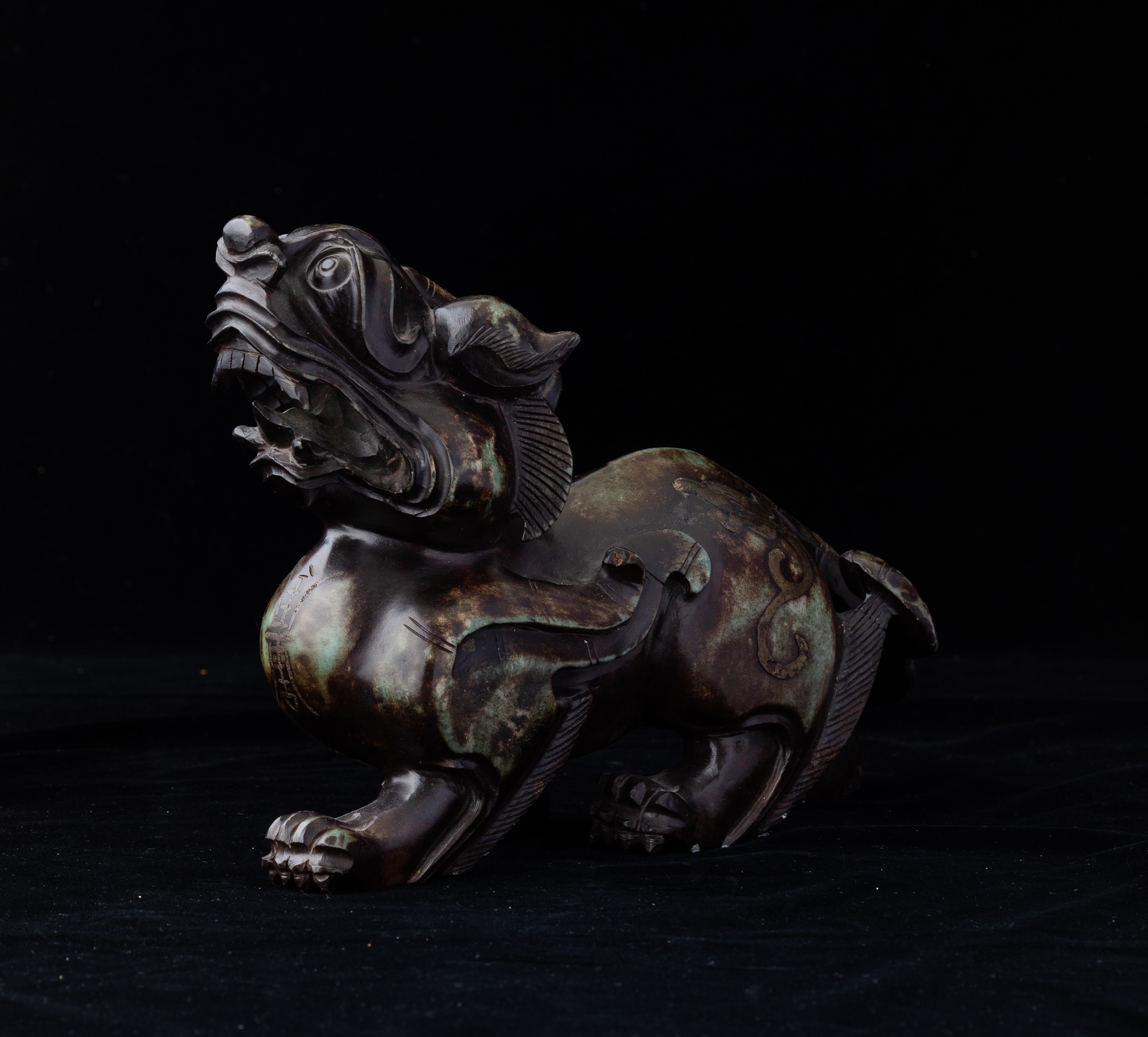 Scultura di leone, giada, Cina, XX secolo