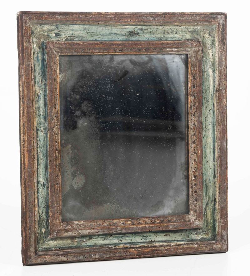 Piccola specchiera in legno laccato. Italia centrale XVII-XVIII secolo  - Auction Dimore italiane | Cambi Time - Cambi Casa d'Aste