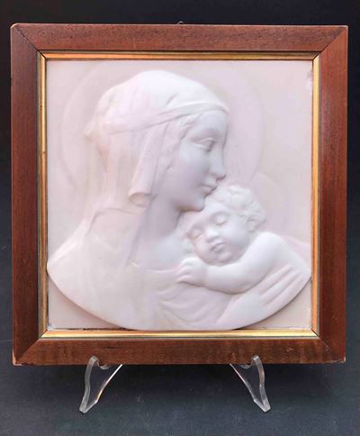 Bassorilievo in Marmo. Scultore Italiano della Prima Metà del'900 Madonna