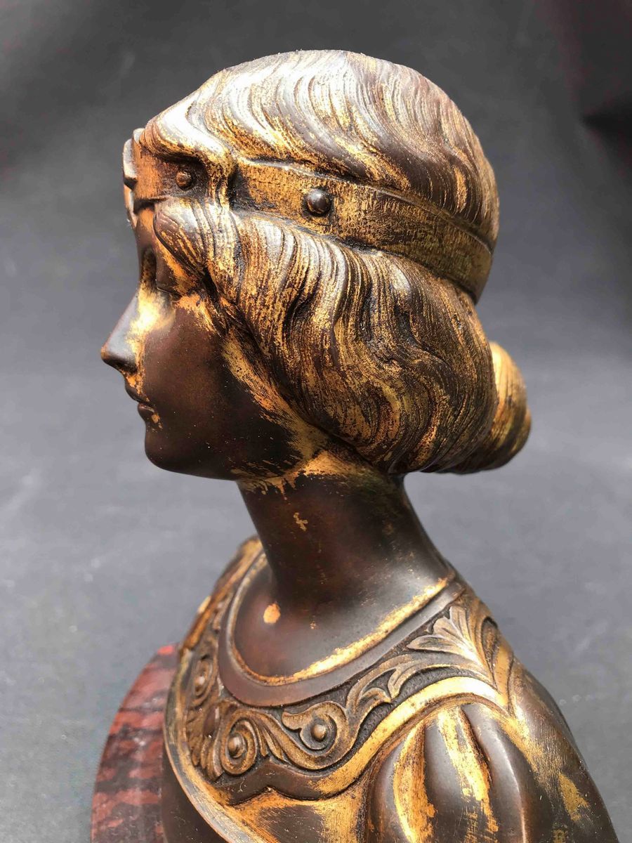 Bronzista tra '800 e '900 Busto di Fanciulla