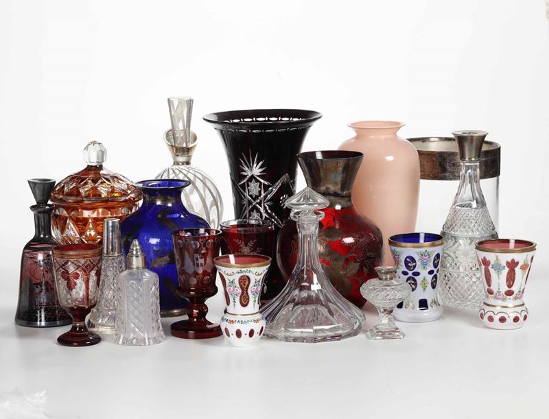 Insieme di vasi in vetro lavorato  - Auction Antique October | Cambi Time - Cambi Casa d'Aste