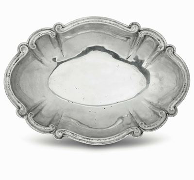 Centrotavola in Argento Fuso e Sbalzato. Argenteria Italiana del XX Secolo