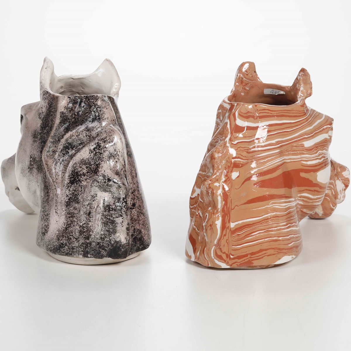 Due teste di cavallo, ceramica, Cm 40X13X28