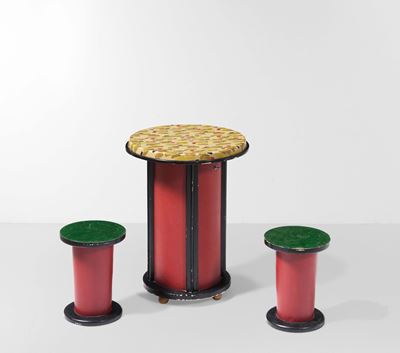 Tavolo Luminoso e Due Pouf