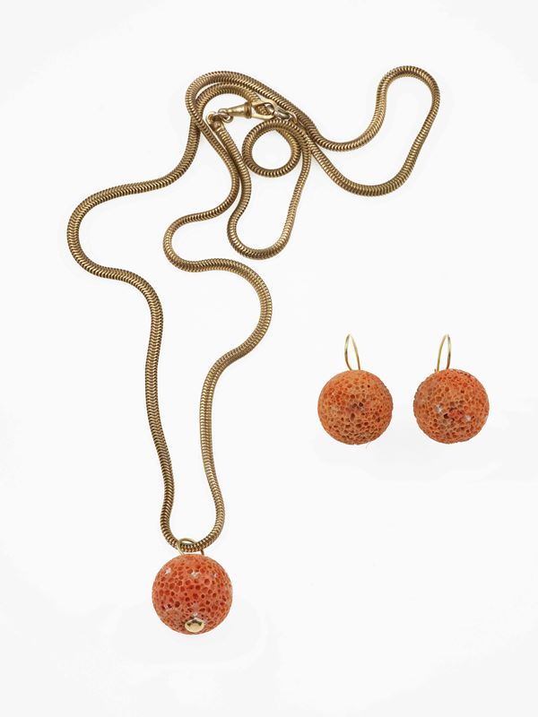 Coral demi-parure composed by pendant and earrings