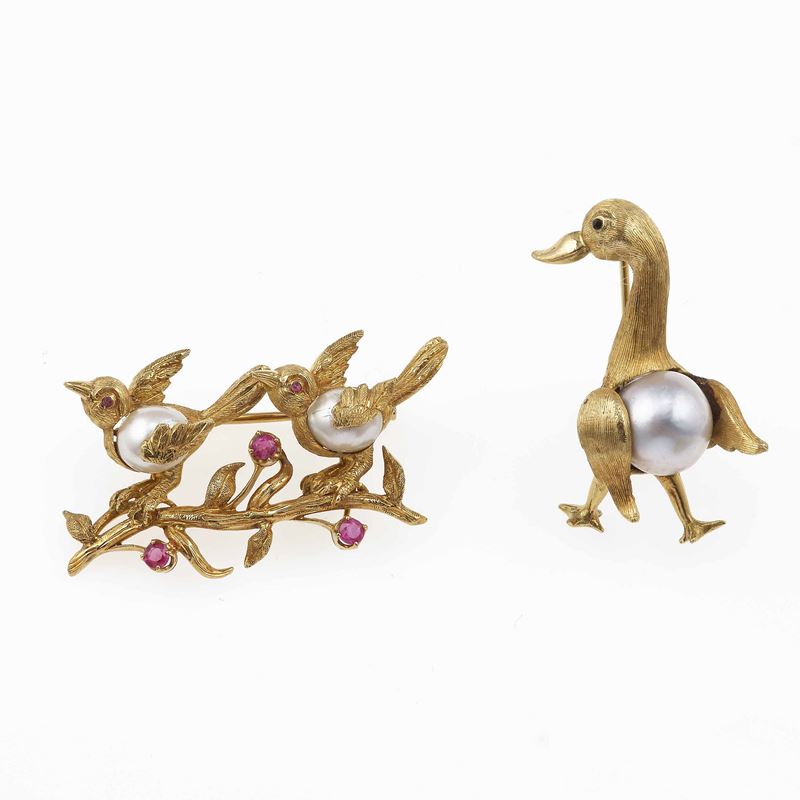 Two cultured pearl brooches  - Auction Jewels - Cambi Casa d'Aste