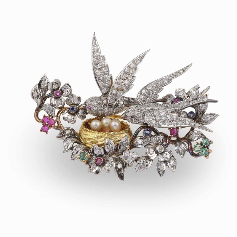 Spilla "nido di rondini" con piccoli diamanti e gem-set  - Asta Fine Jewels - Cambi Casa d'Aste
