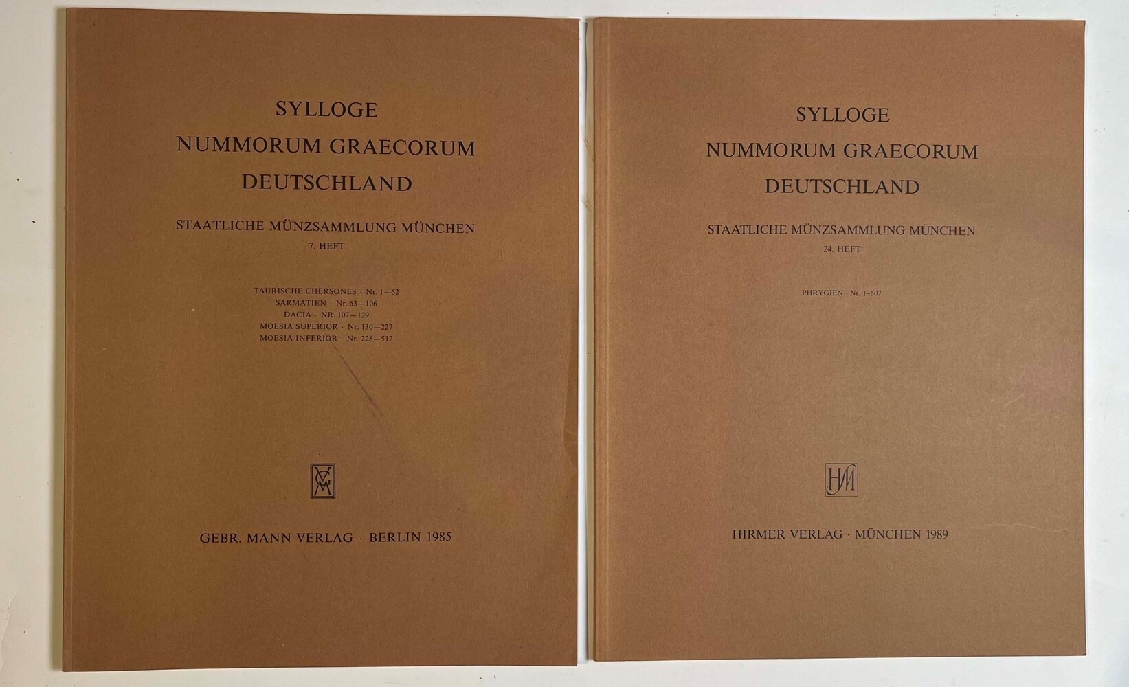 Sylloge Nummorum Graecorum. Lotto di Quattro Volumi.