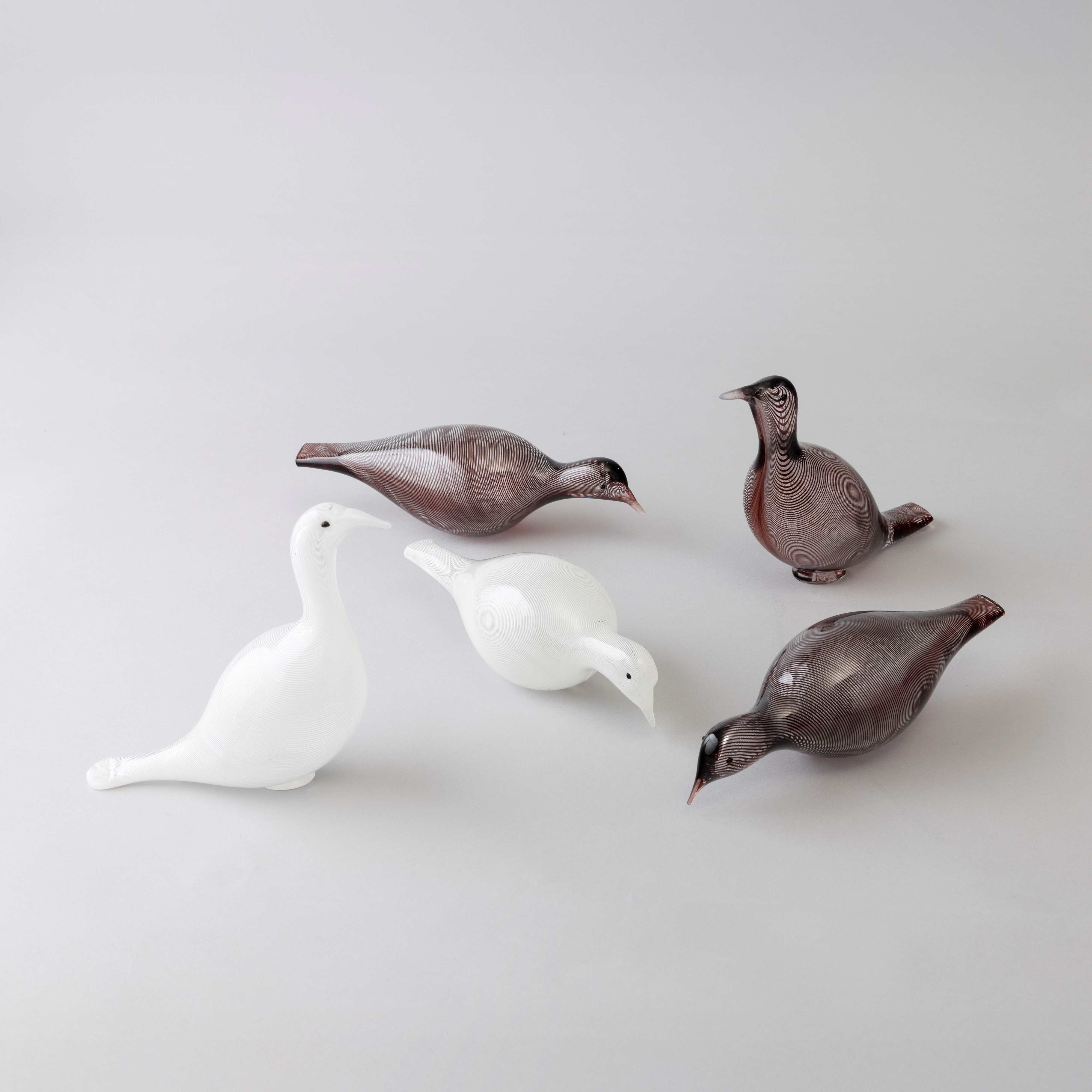 Tapio Wirkkala - Cinque colombe in vetro soffiato, Murano, decori a filigrana