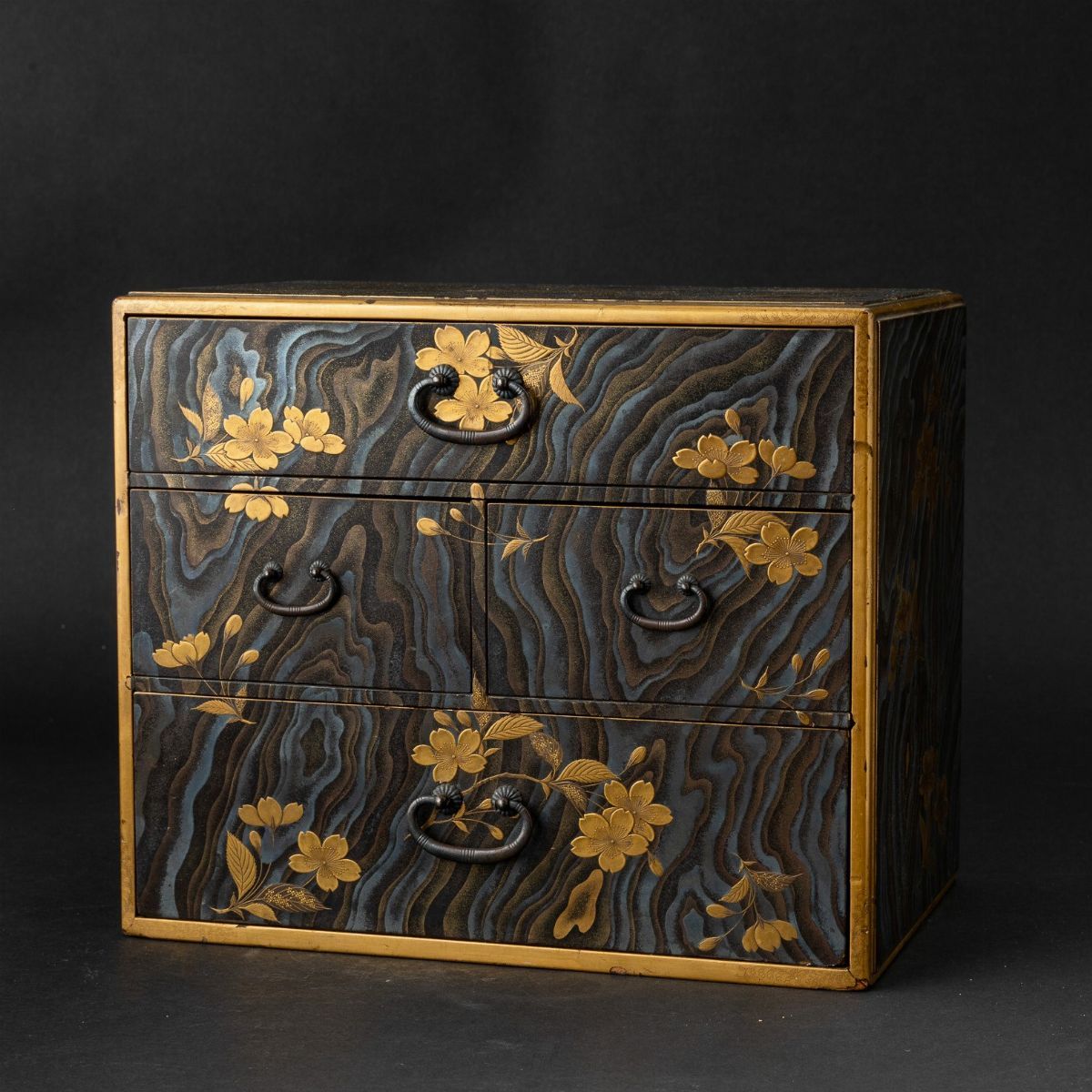Stipo con Cassetti in Legno Laccato, Giappone, Periodo Meiji, XIX Secolo