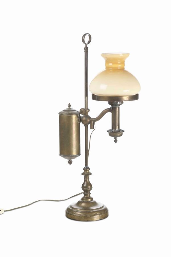 Lotto di una lampada in ottone e un quadretto con riproduzione dei nodi marinari