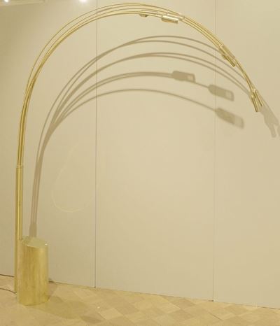 Lampada ad arco, design moderno