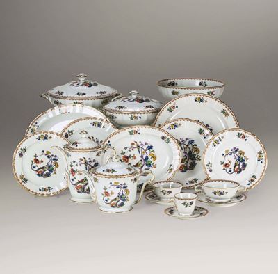 Raro Servizio da Tavolafrancia, Limoges, Manifattura L. Bernardaud & Co, Seconda Metà del XX Seco...