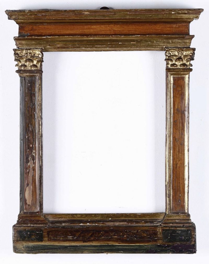 Cornice a tabernacolo in legno intagliato, laccato e dorato.  - Auction Frames - Cambi Casa d'Aste
